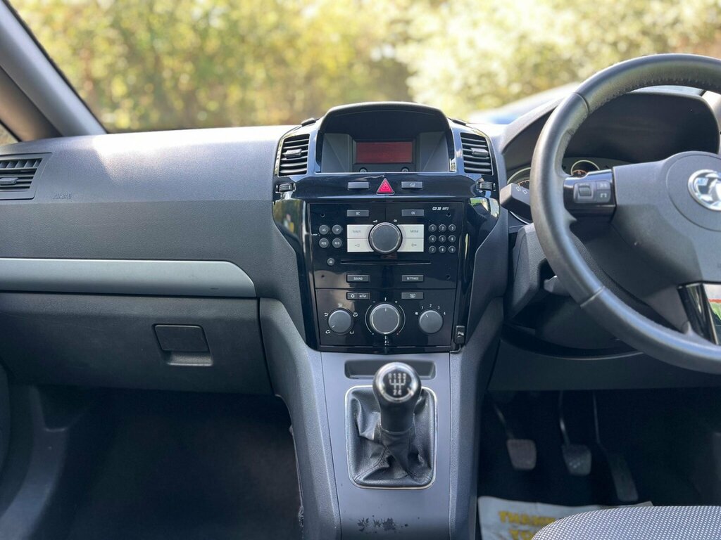 Vauxhall Zafira 2.0 Se Cdti 162 Bhp White #42