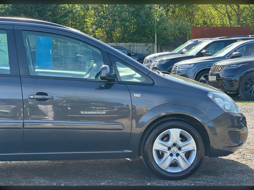 Vauxhall Zafira 2.0 Se Cdti 162 Bhp White #10