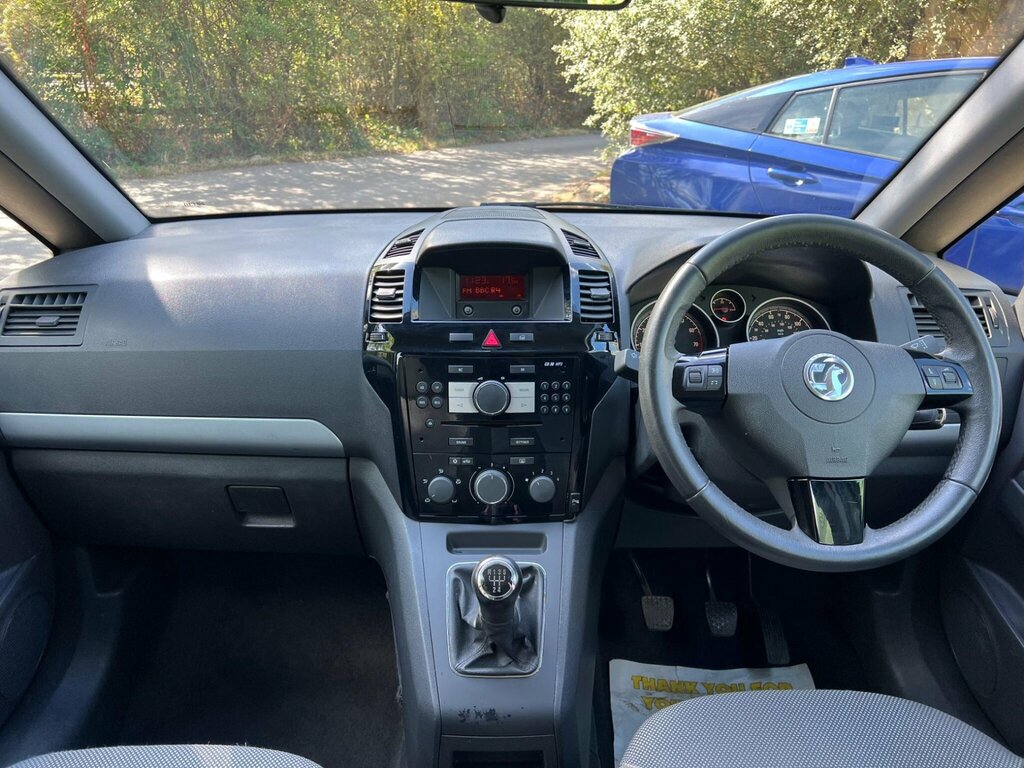 Vauxhall Zafira 2.0 Se Cdti 162 Bhp White #39