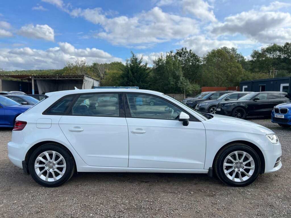 Audi A3 2.0 Tdi Sport Sportback Euro 5 Ss 2013 Black #9