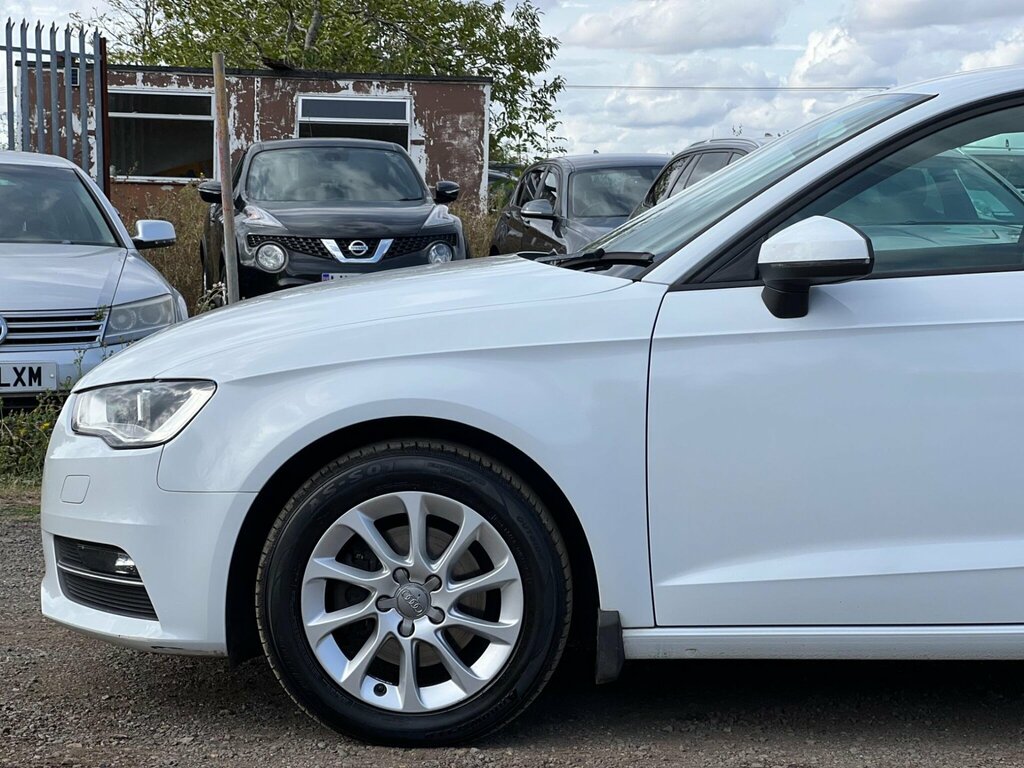 Audi A3 2.0 Tdi Sport Sportback Euro 5 Ss 2013 Black #15