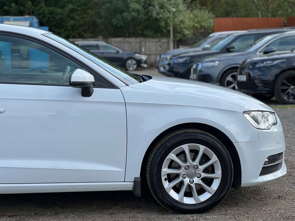Audi A3 2.0 Tdi Sport Sportback Euro 5 Ss 2013 Black #11