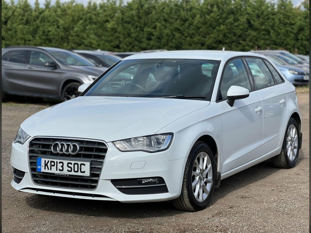 Audi A3 2.0 Tdi Sport Sportback Euro 5 Ss 2013 Black #4