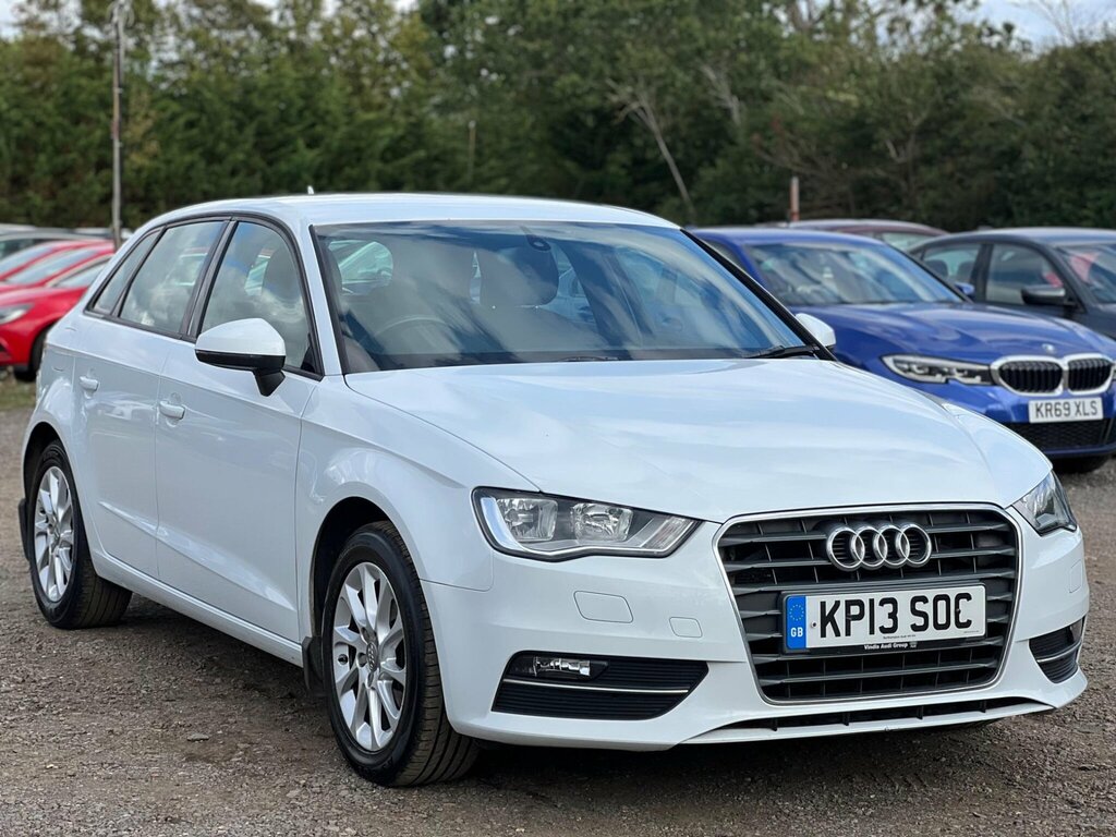 Audi A3 2.0 Tdi Sport Sportback Euro 5 Ss 2013 Black #2