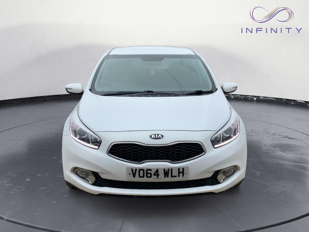 Kia Ceed 4 White #2