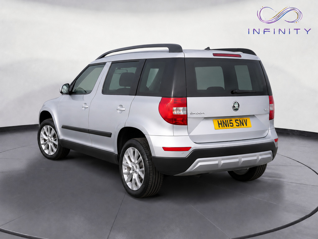 Skoda Yeti 1.2 Tsi Se Outdoor Dsg Euro 5 105 Ps Silver #4