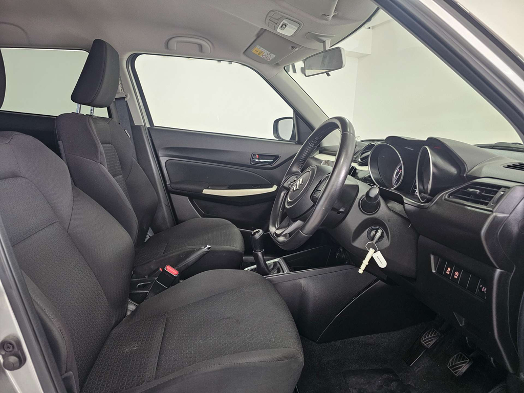 Suzuki Swift Attitude Dualjet Shvs WK70YFW #2