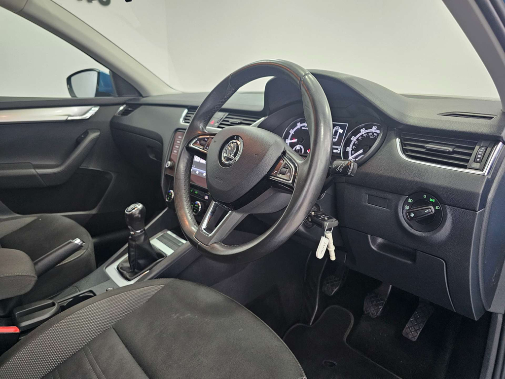 Skoda Octavia Se Tsi AO17TKJ #3