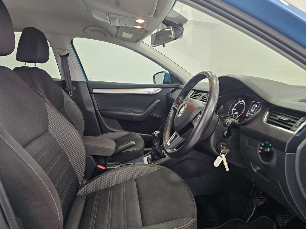 Skoda Octavia Se Tsi AO17TKJ #2