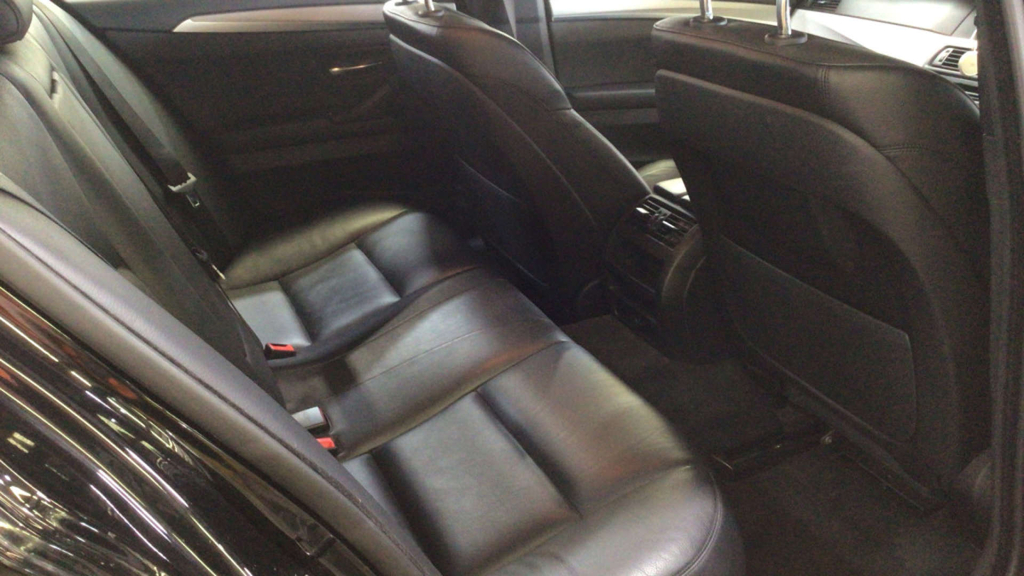 BMW 5 Series Grey #8