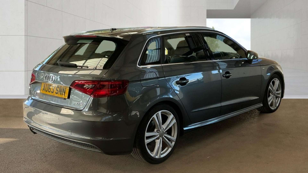 Audi A3 Sportback S Line Tfsi AU63SNN  #4