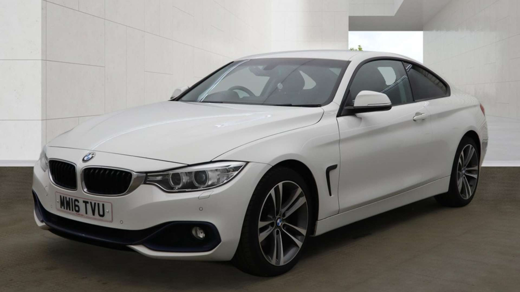 BMW 4 Series Sport White #2