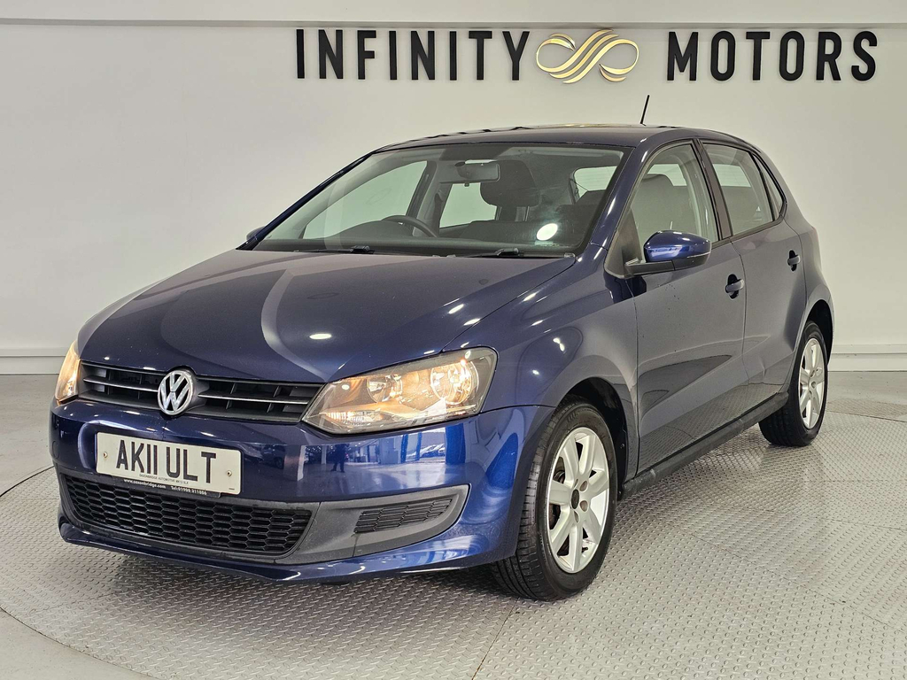 Volkswagen Polo Hatchback Red #4