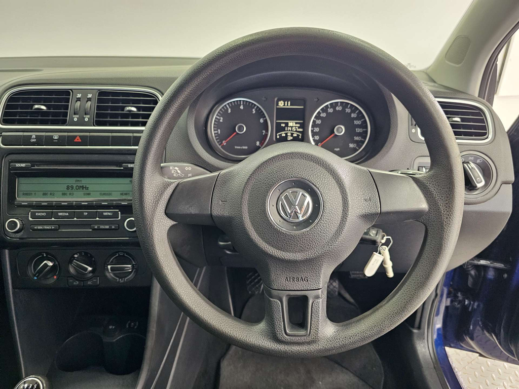 Volkswagen Polo Hatchback Red #19