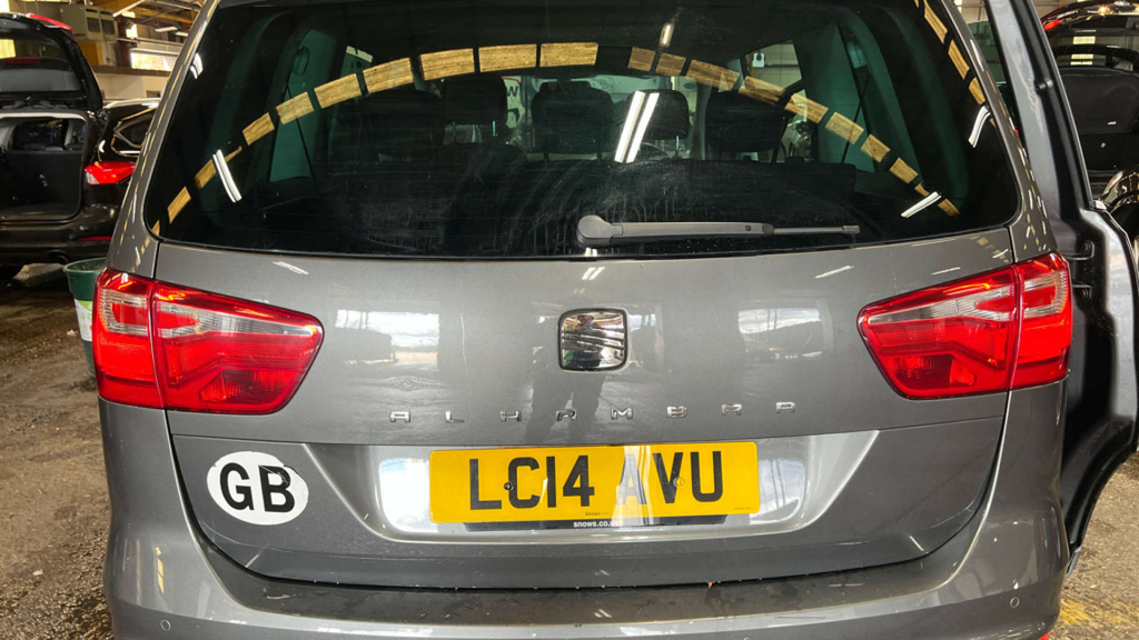 Seat Alhambra Mpv Red #7