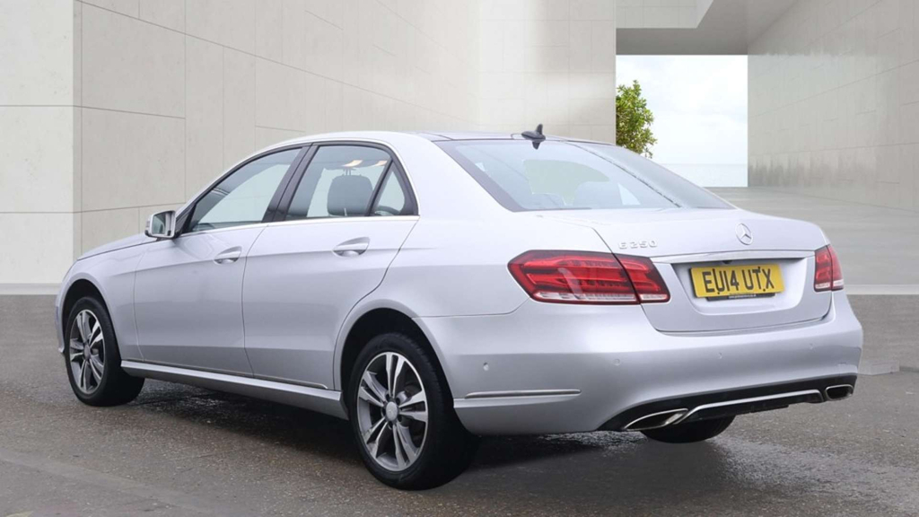 Mercedes-Benz E Class Se Auto #4