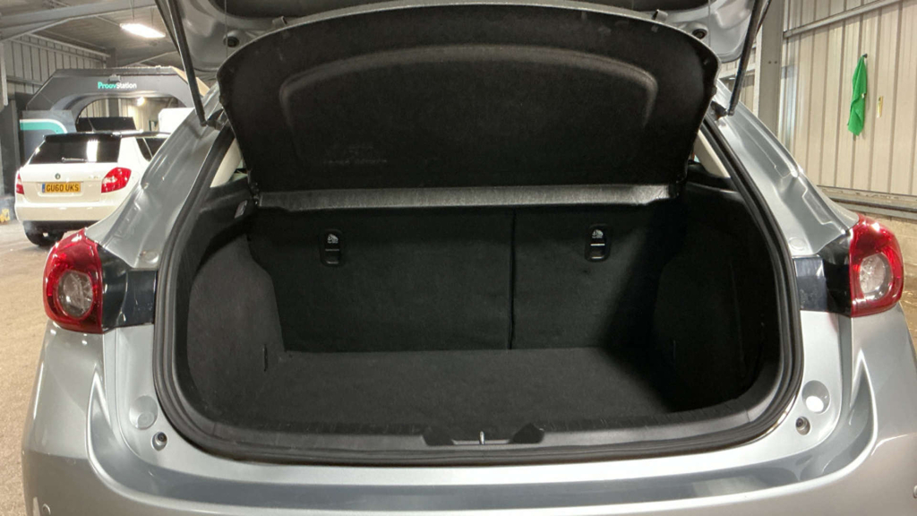 Mazda 3 2.0 Sport Nav 118 Bhp Blue #8