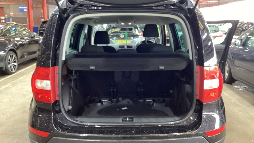 Skoda Yeti Suv Green #9