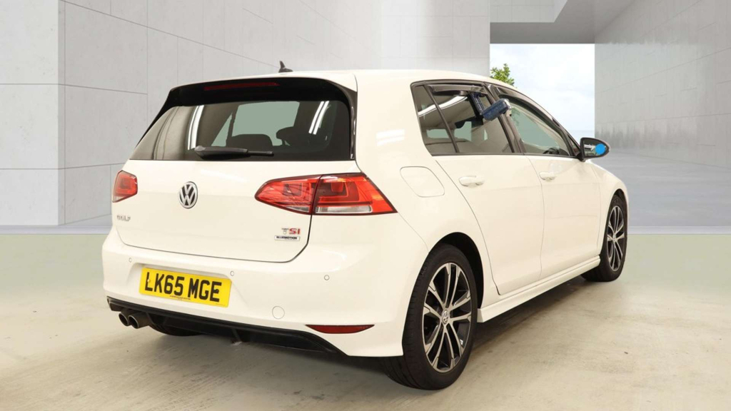 Volkswagen Golf 2.0 Tdi Bluemotion Tech Gtd Hatchback M Red #4