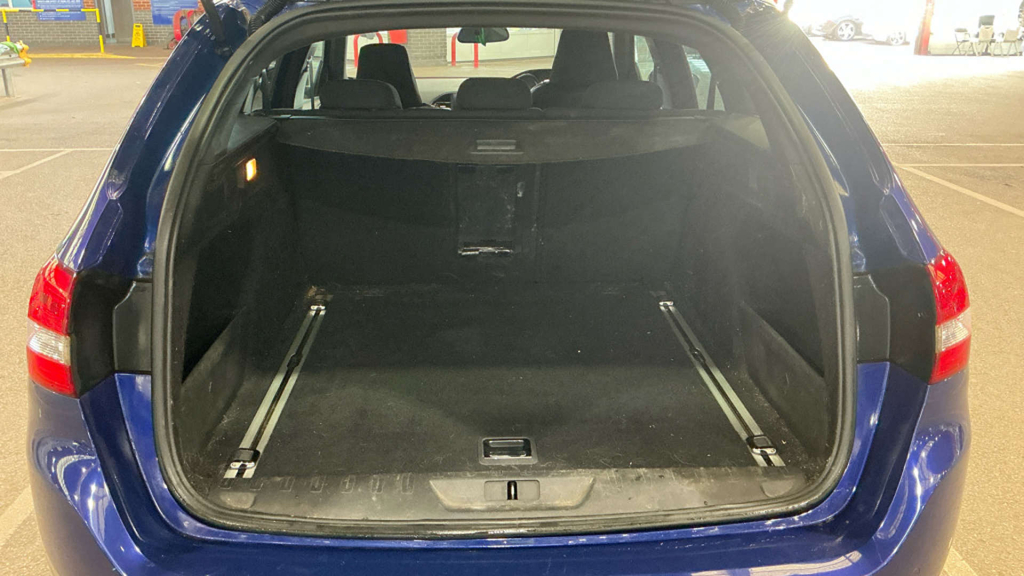 Peugeot 308 Active Silver #7