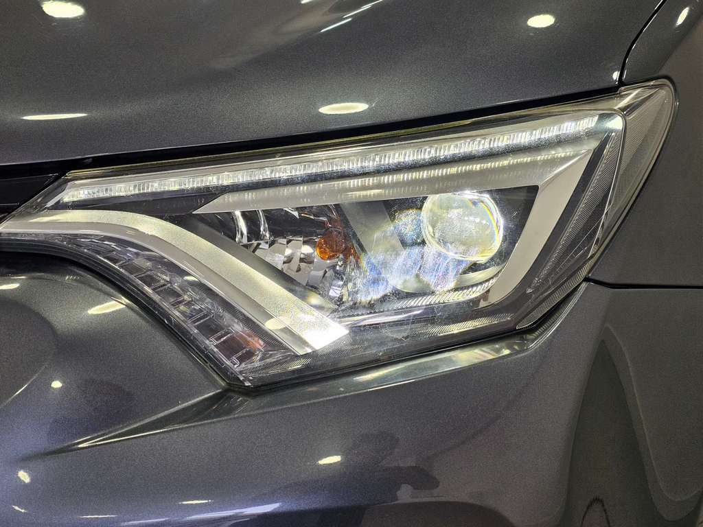 Toyota Rav 4 Vvt-i Excel Awd White #10