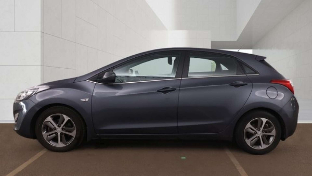 Hyundai I30 Se Blue Drive Crdi Brown #6