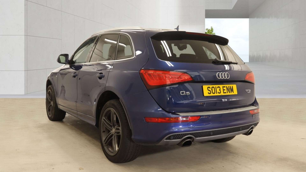 Audi Q5 S Line Tfsi Quattro 4Wd #3