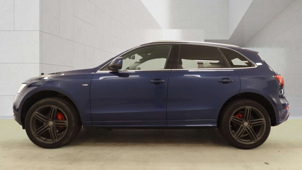 Audi Q5 S Line Tfsi Quattro 4Wd #6