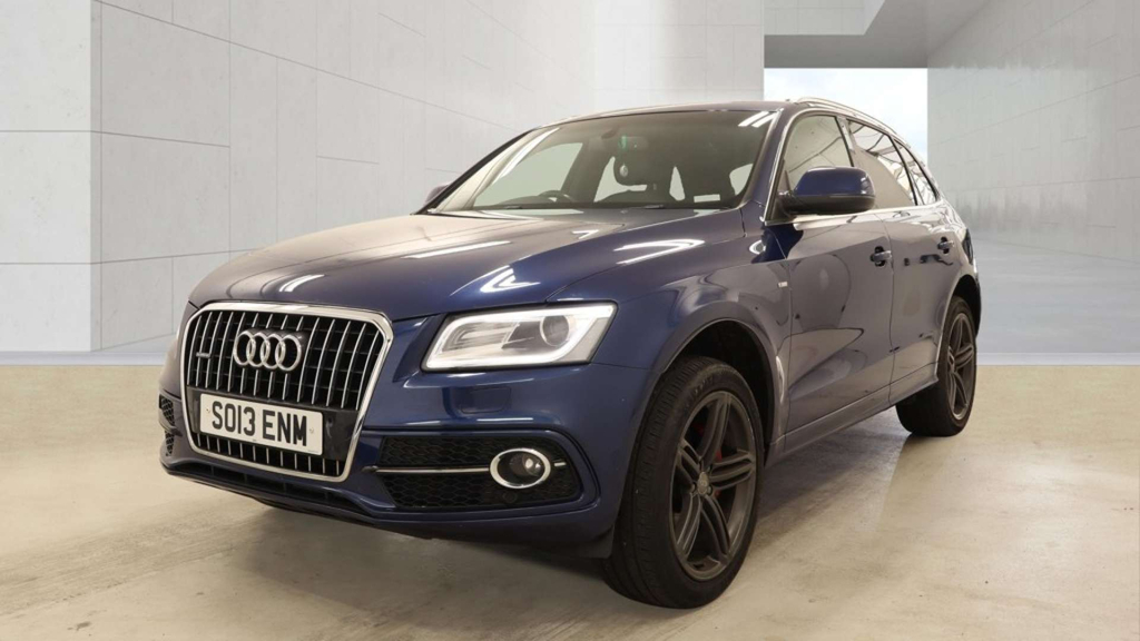Audi Q5 S Line Tfsi Quattro 4Wd #2