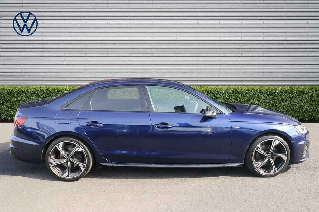 Audi A4 35 Tfsi Black Edition S Tronic SP24UOV Blue #4