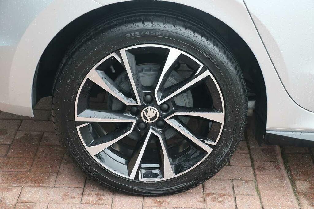 Skoda Fabia 1.0 Tsi 116 Monte Carlo Silver #5