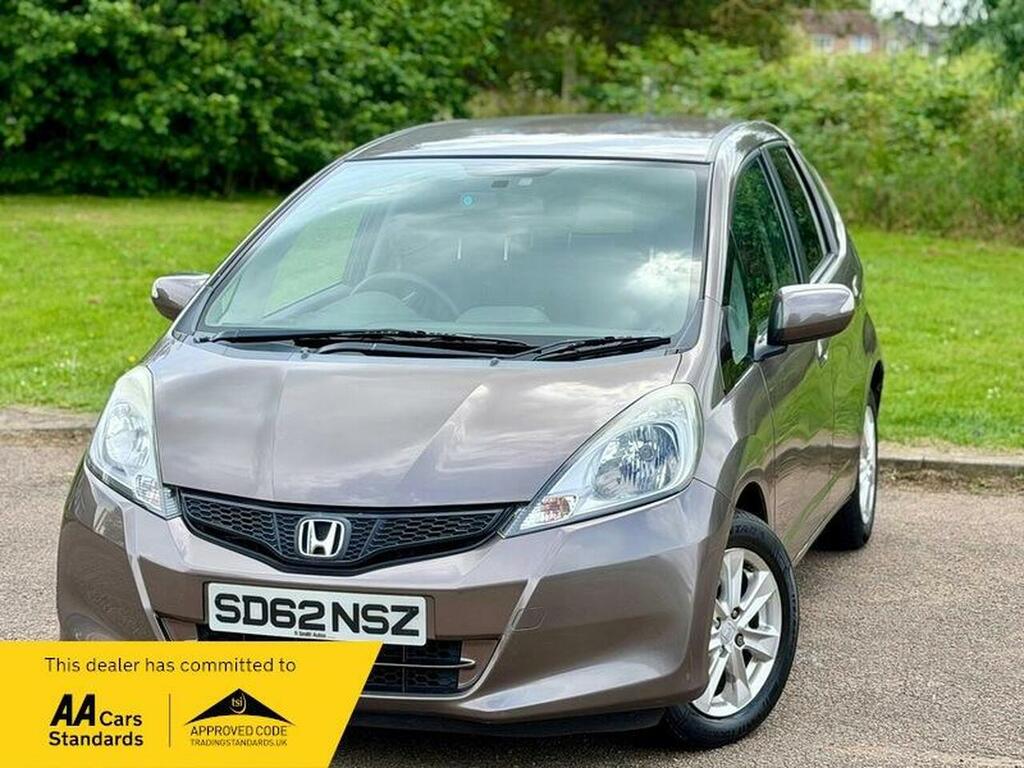 Honda Jazz 1.4 I-vtec Es Hatchback Cvt Euro 5 99 Brown