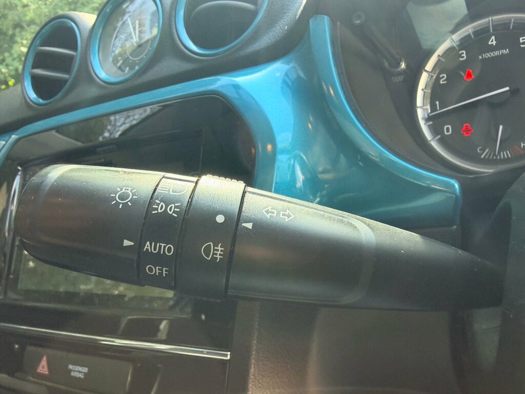 Suzuki Vitara  Grey #43