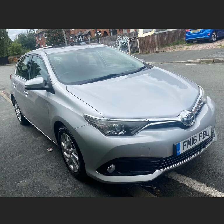 Toyota Auris 1.2 Vvt-i Business Edition Hatchback Cv