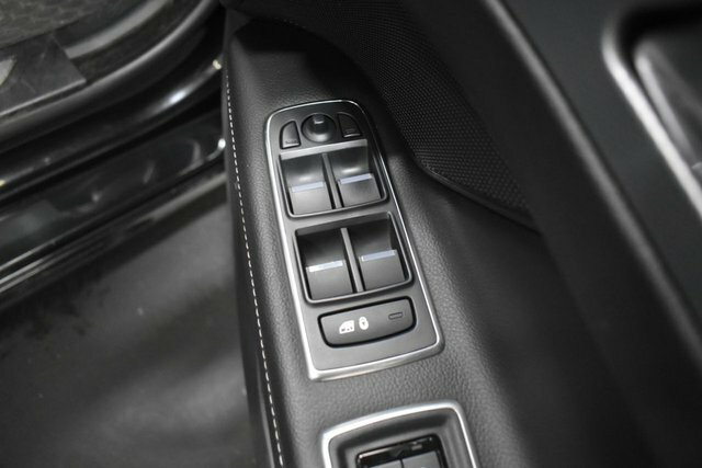 Jaguar XF  Black #33