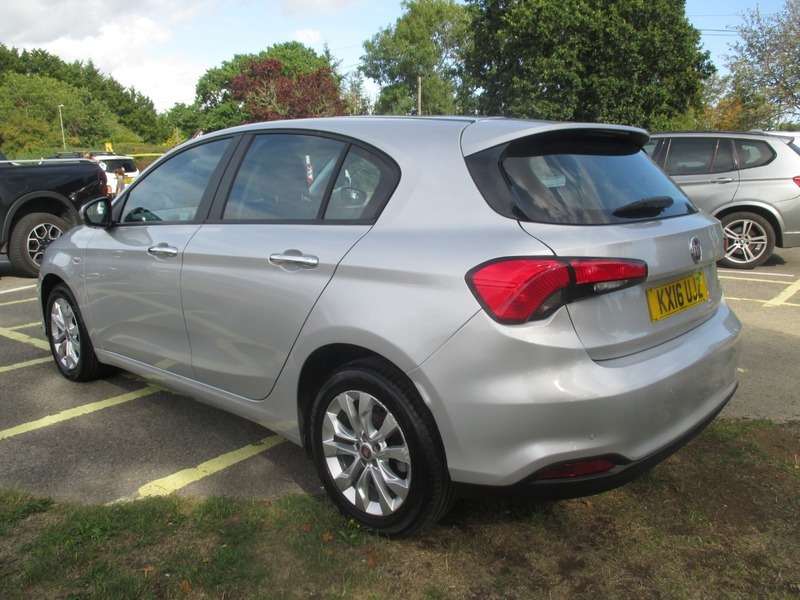Fiat Tipo Easy White #11
