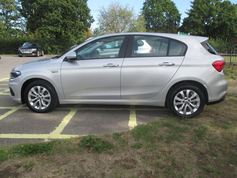 Fiat Tipo Easy White #13