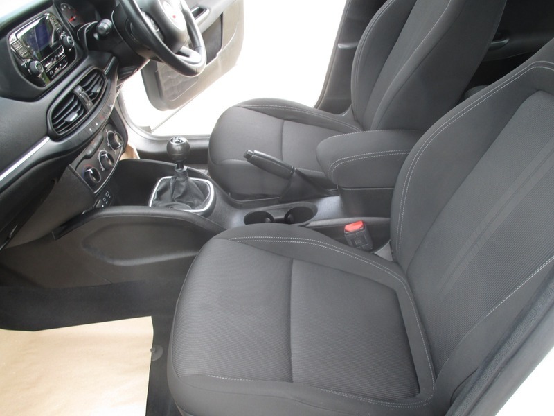 Fiat Tipo Tipo Lounge White #30