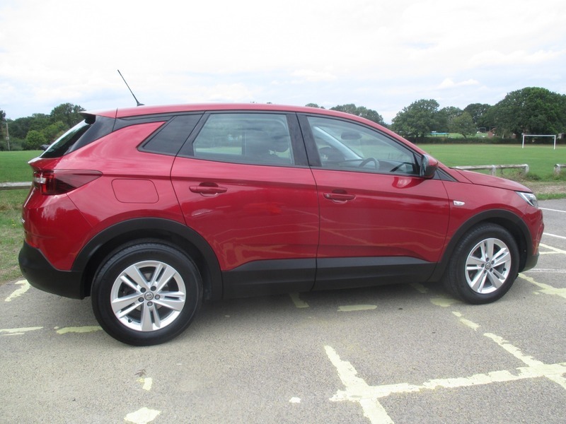 Vauxhall Grandland X Se S S Red #5