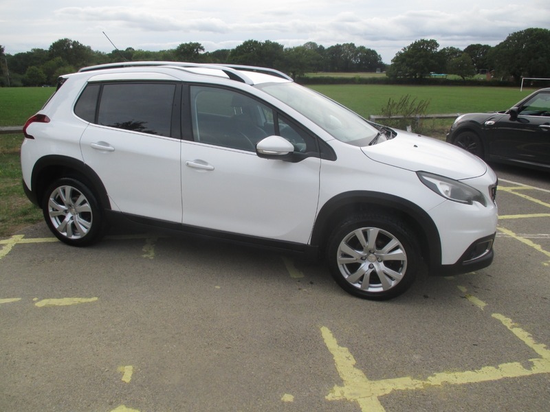Peugeot 2008 Blue Hdi Allure White #5