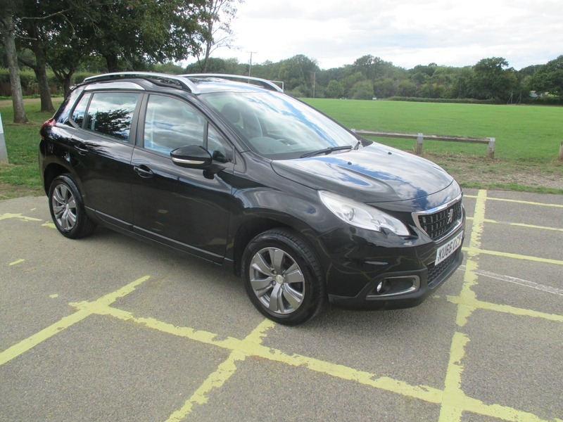 Peugeot 2008 Blue Hdi Active Black #3
