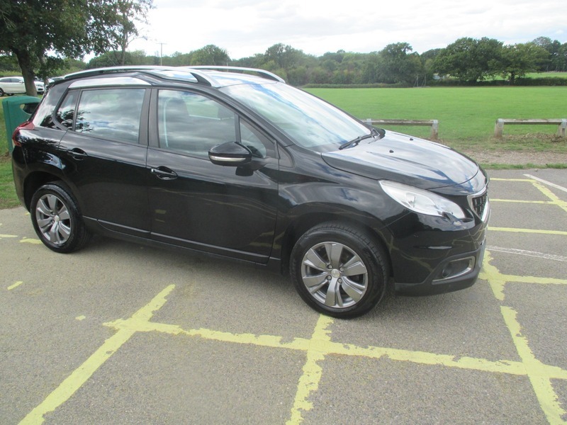 Peugeot 2008 Blue Hdi Active Black #4