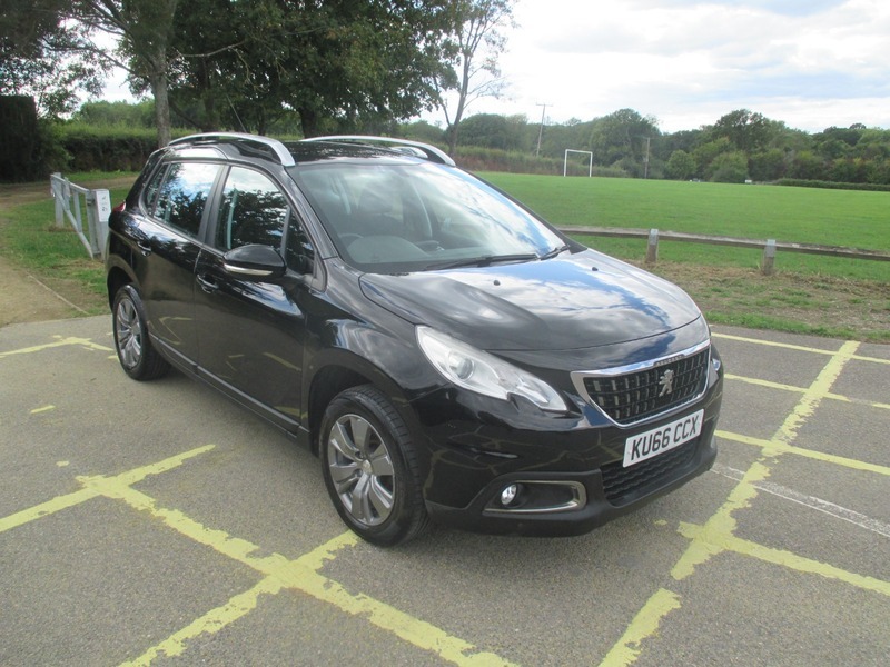 Peugeot 2008 Blue Hdi Active Black #2