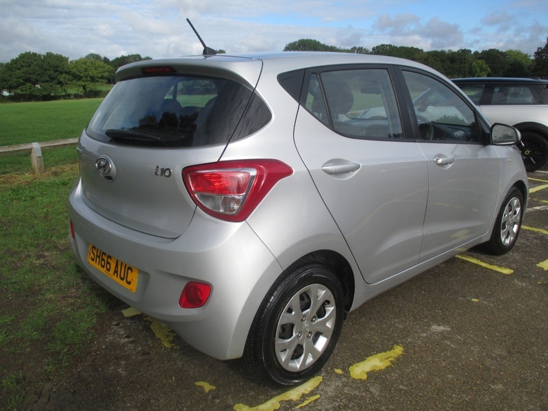 Hyundai I10 Se Silver #6
