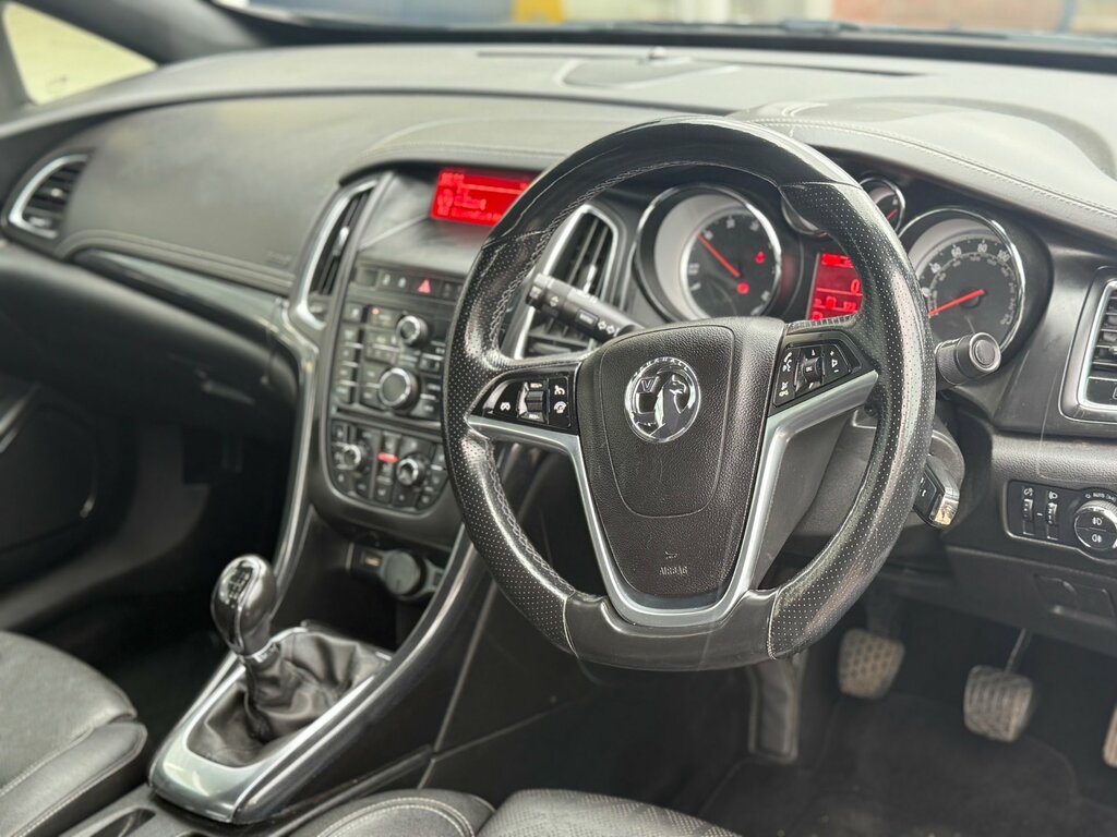 Vauxhall Cascada Se Black #13