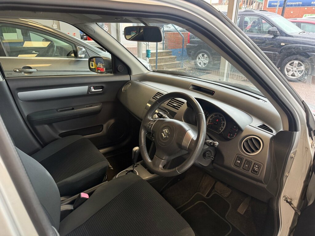 Suzuki Swift 1.6 Vvt Sport Red #9