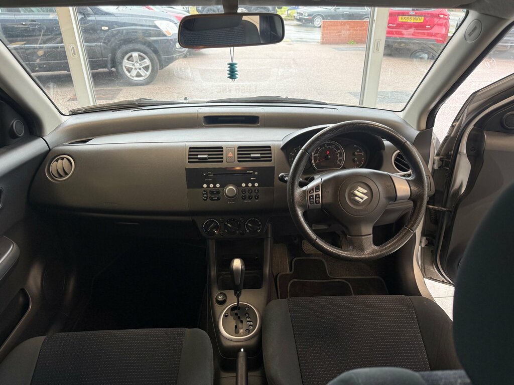 Suzuki Swift 1.6 Vvt Sport Red #7