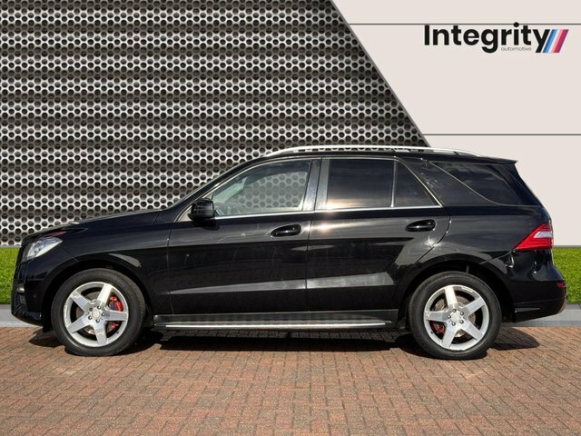 Mercedes-Benz M Class 2013 2.1 Ml250 Bluetec Sport Suv G-tron Black #3