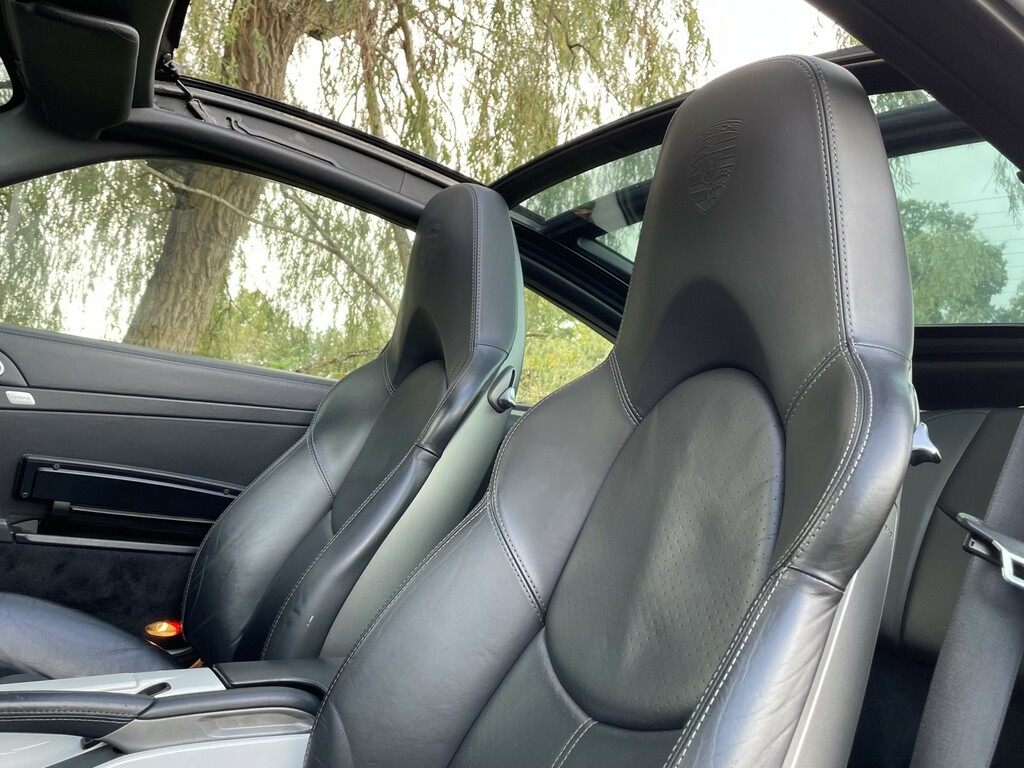 Porsche 911 Coupe Black #21