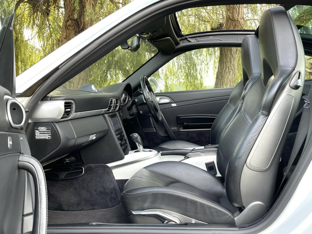 Porsche 911 Coupe Black #20